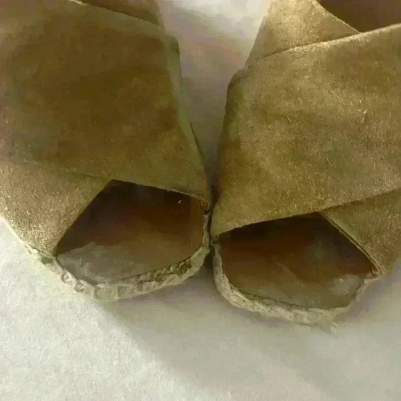 Vince Gaelan Suede Wedge Espadrille Sandals, Tan sz 6.5 - Picture 3 of 9